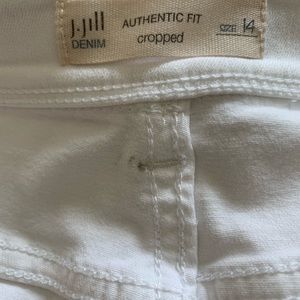 Cropped white jeans